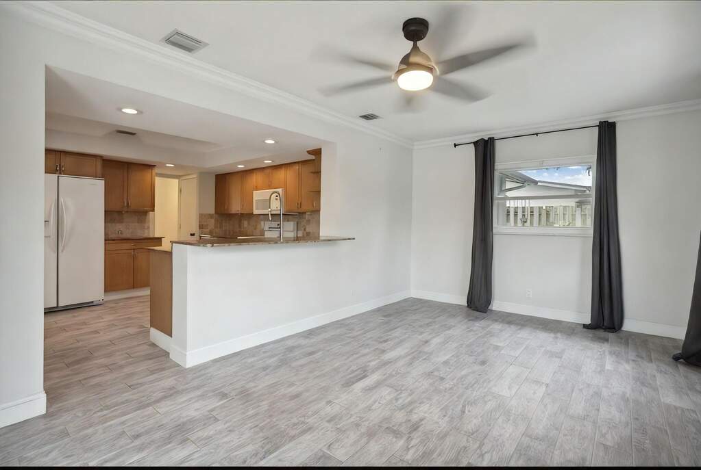 3 Bedroom Single Family Home/House's Image 9