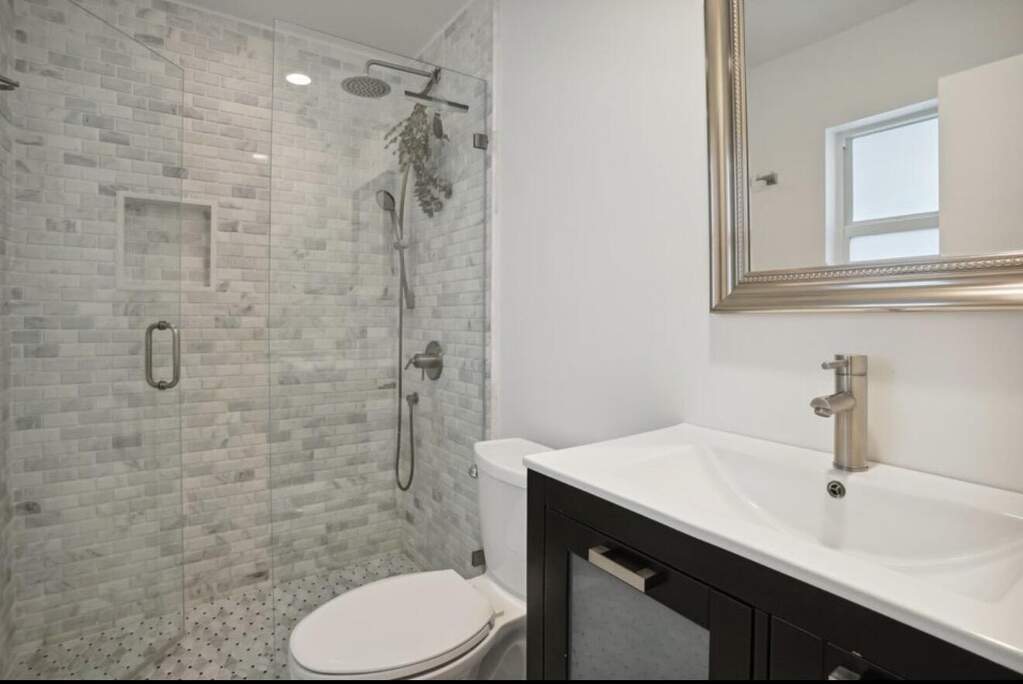 3 Bedroom Single Family Home/House's Image 12