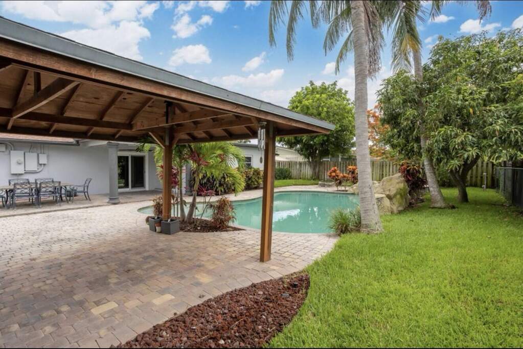 3 Bedroom Single Family Home/House's Image 22