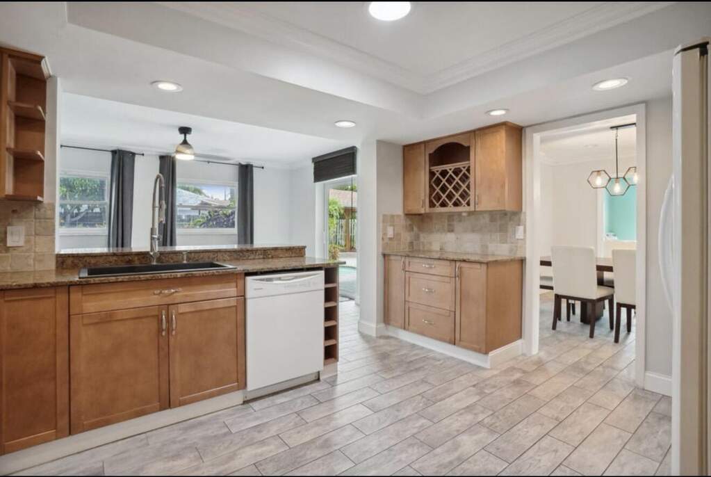 3 Bedroom Single Family Home/House's Image 6