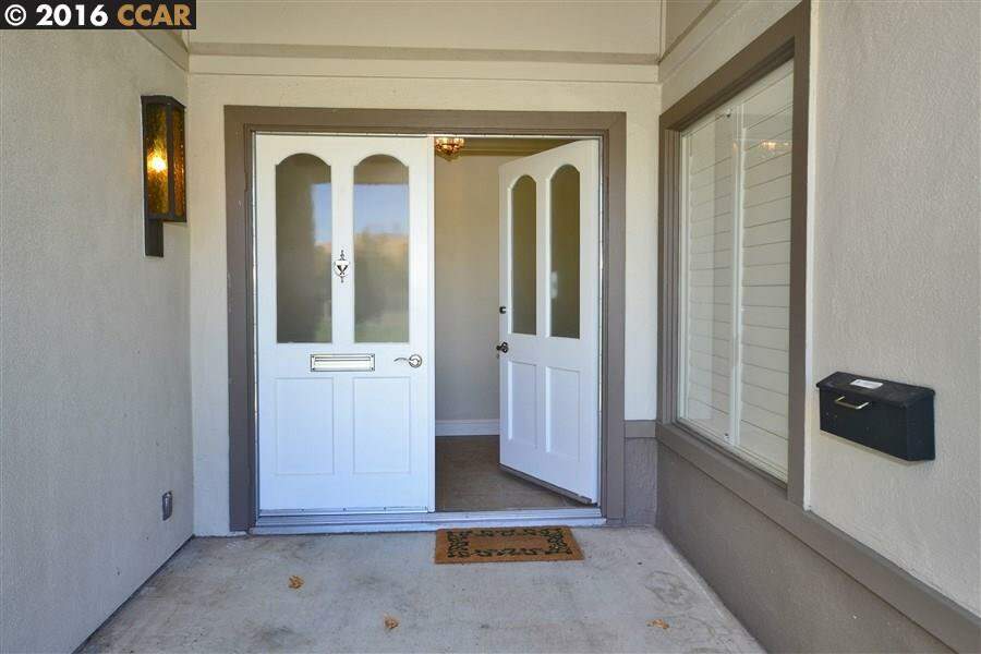 2600 Tice Creek Dr #2, Walnut Creek, CA 94595