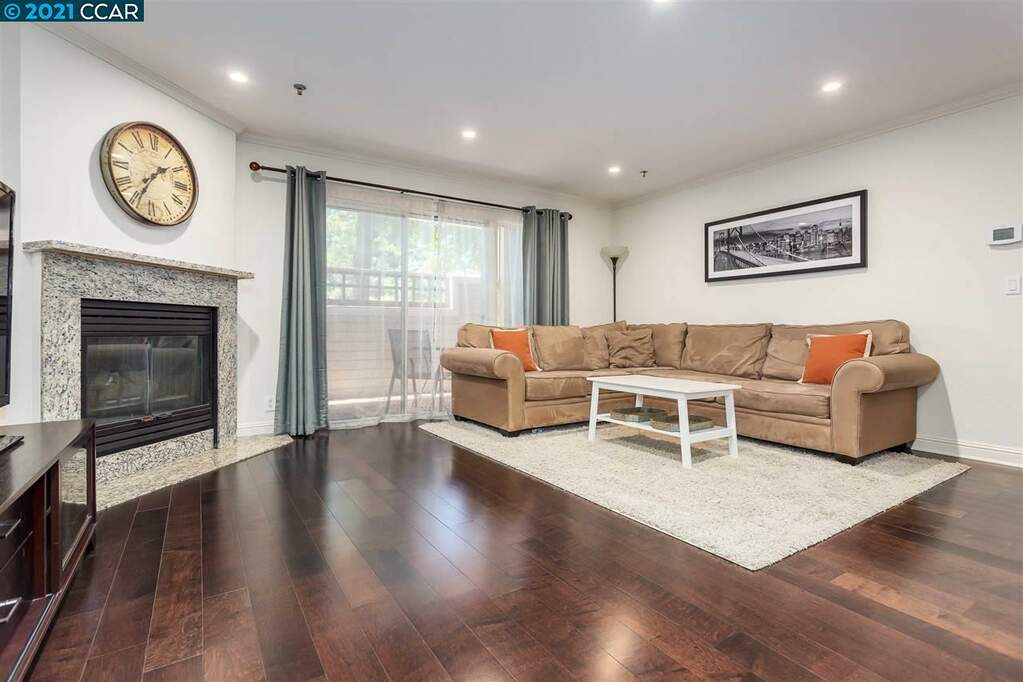 2530 Oak Rd #101, Walnut Creek, CA 94597