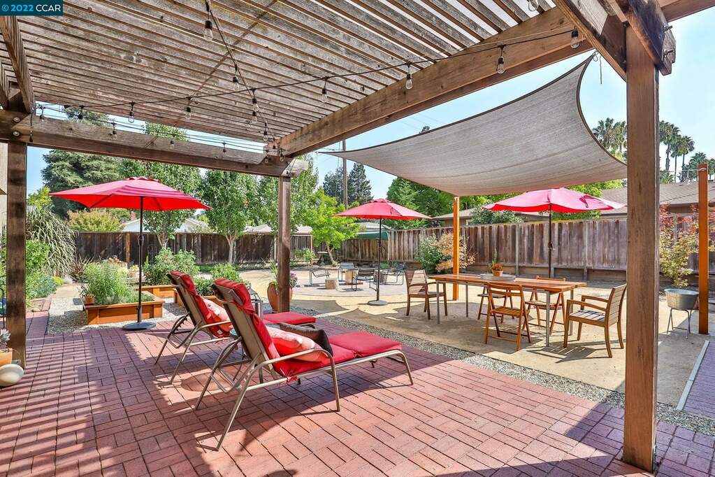 330 Allen St, Martinez, CA 94553