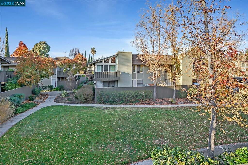 35 Massolo Dr #F, Pleasant Hill, CA 94523