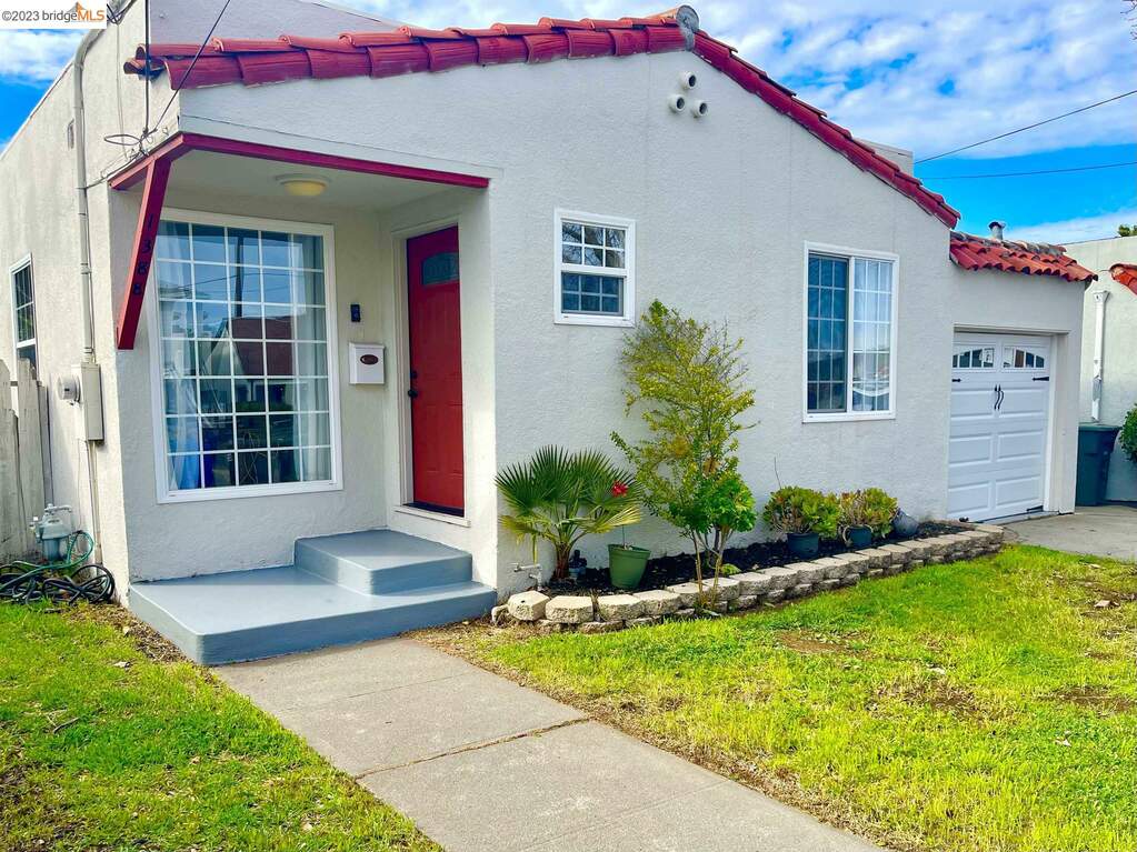 1388 Columbia St, Pittsburg, CA 94565