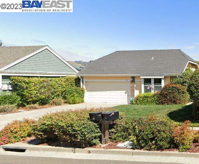 215 Avington Rd, Alameda, CA 94502