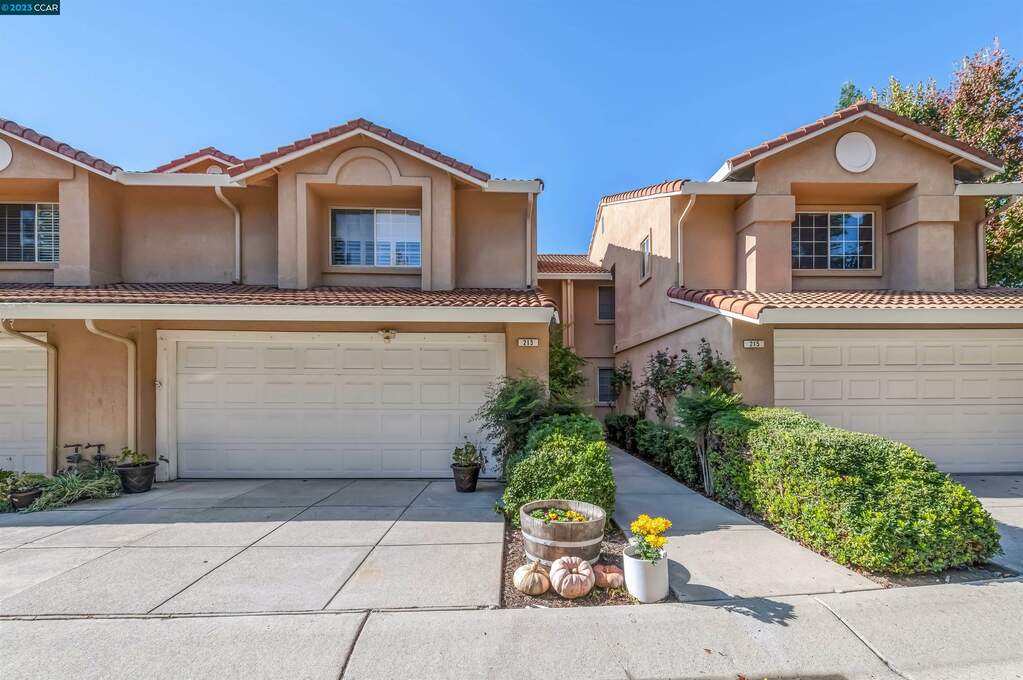 213 Portola Dr, Danville, CA 94506