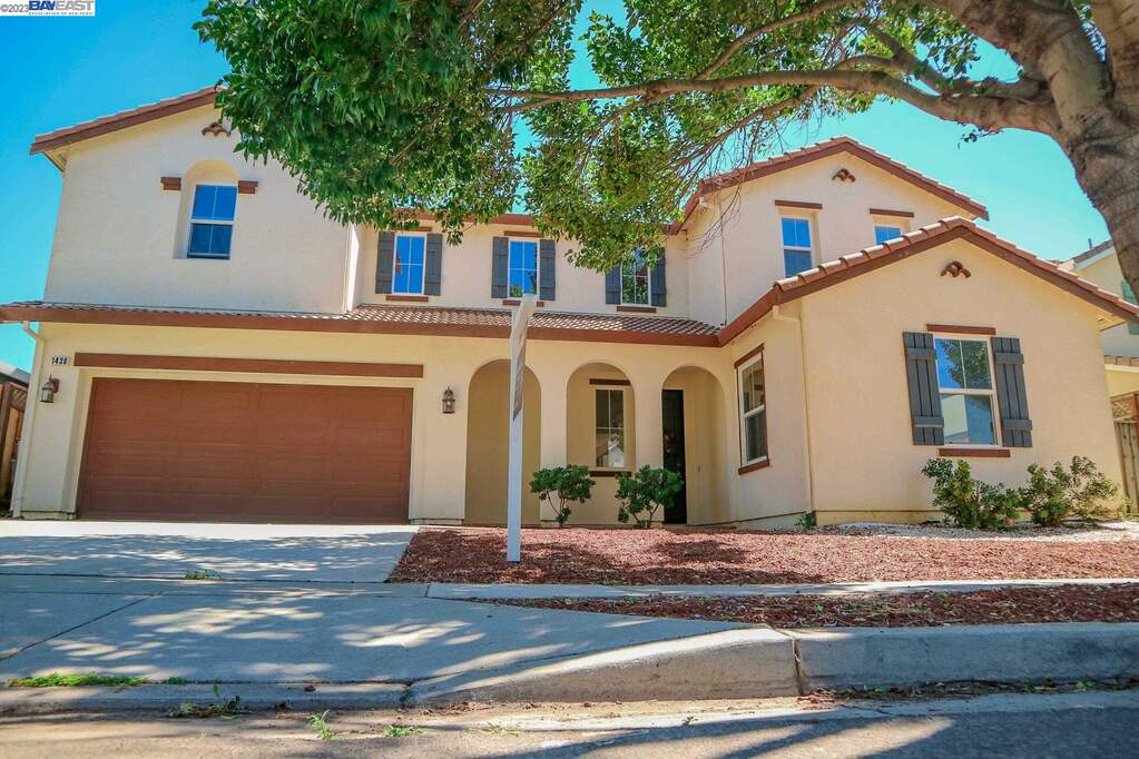 1438 Daisy Dr, Patterson, CA 95363