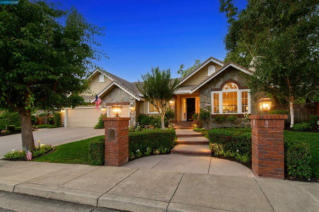145 Mattos Ct, Danville, CA 94506