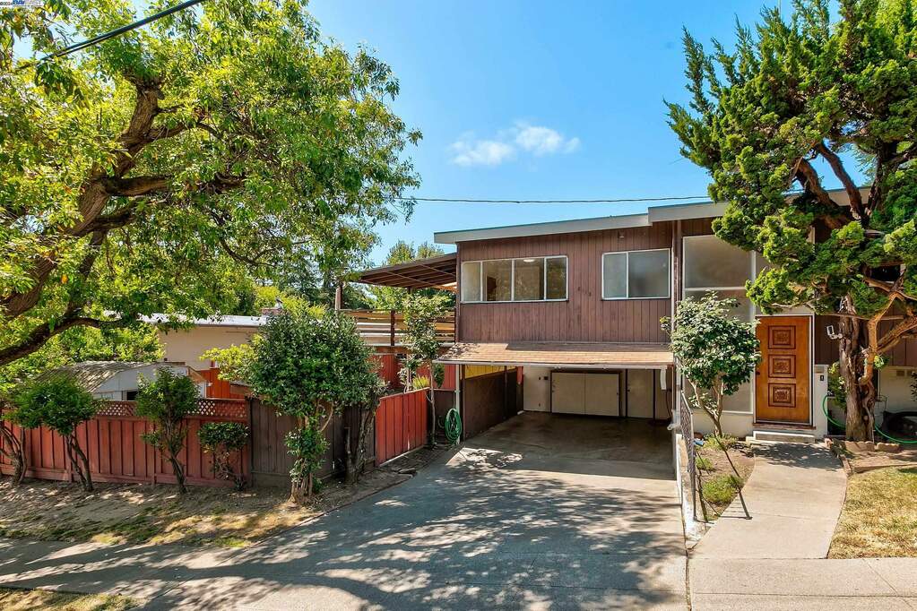 5115 Rahlves Dr, Castro Valley, CA 94546