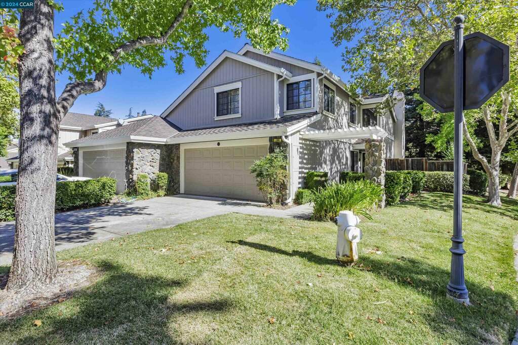 100 Shady Tree Ct photo