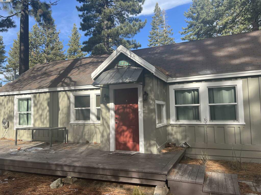 1099 Tata Ln photo