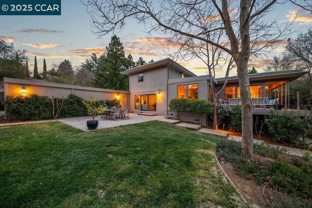 427 Pazzi Rd, Walnut Creek, CA 94598