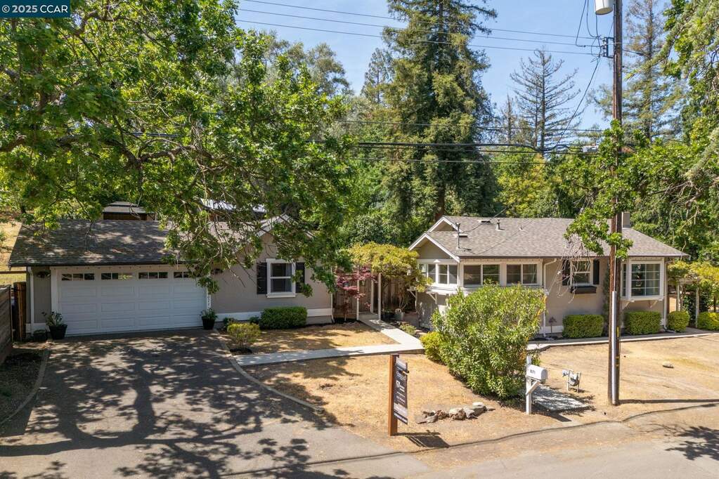 1071 Ridge Park Dr., Concord, CA 94518
