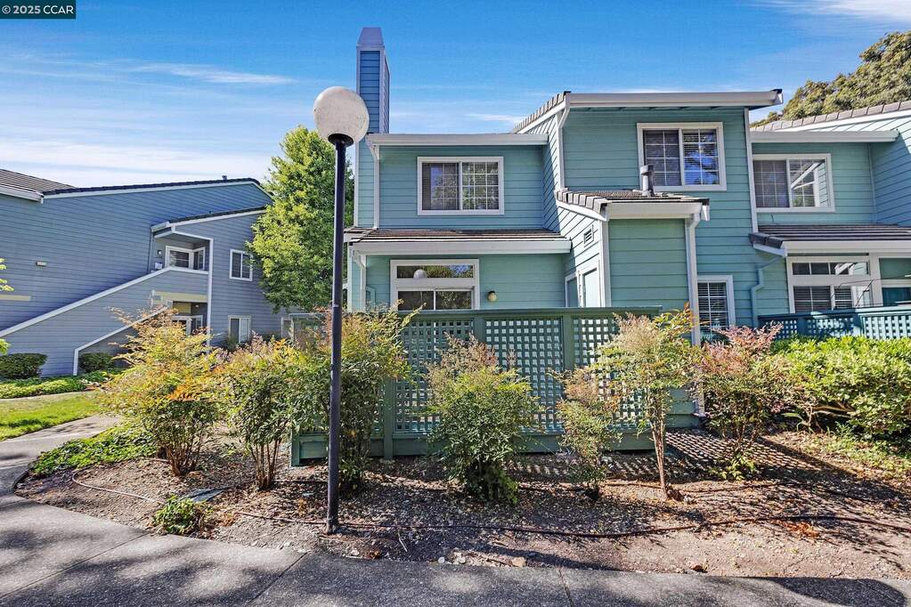 109 Dursey Dr photo