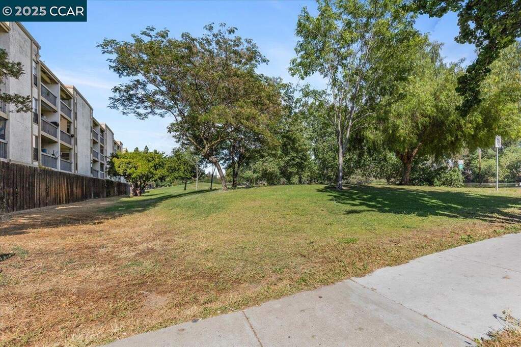 1790 Ellis St #17, Concord, CA 94520