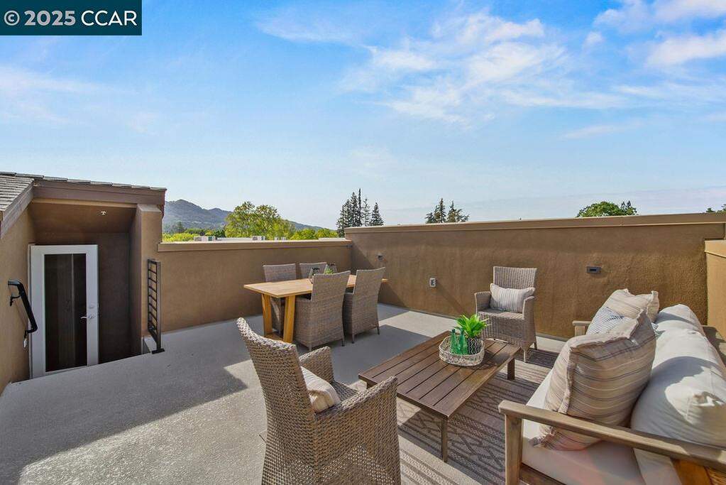 600 Hartz Ave #103, Danville, CA 94526