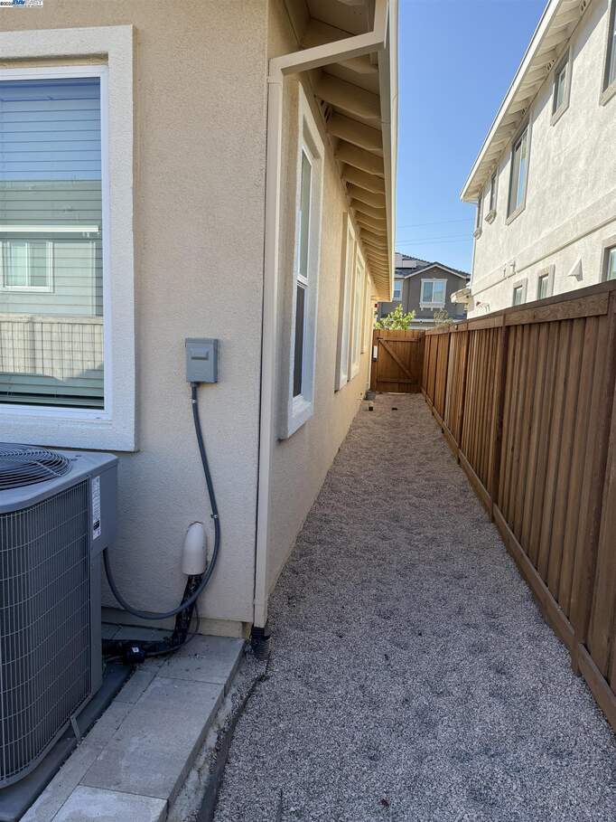 5275 Waterleaf Ln, Fairfield, CA 94534