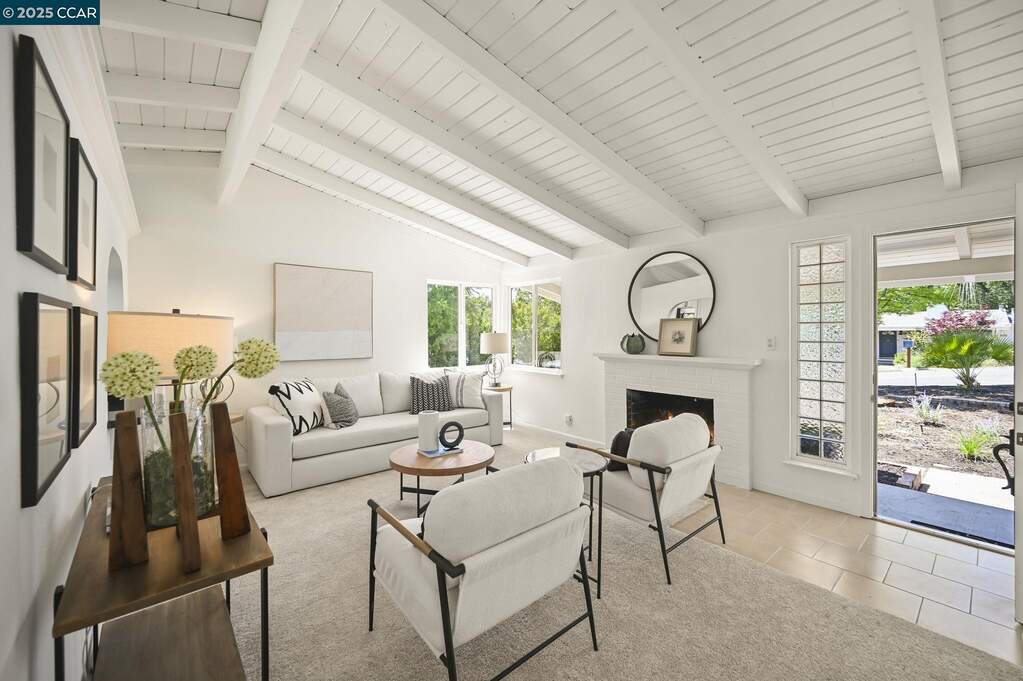 3352 Betty Ln, Lafayette, CA 94549