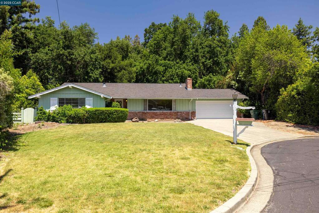 18 Garden Estates Ct photo