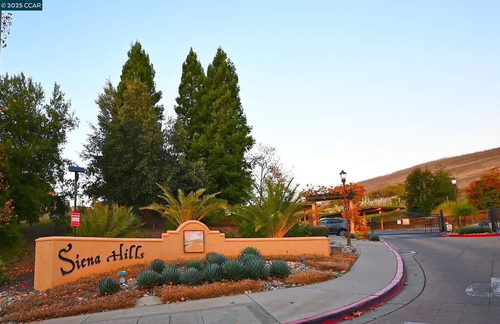 735 Watson Canyon Ct #121, San Ramon, CA 94582