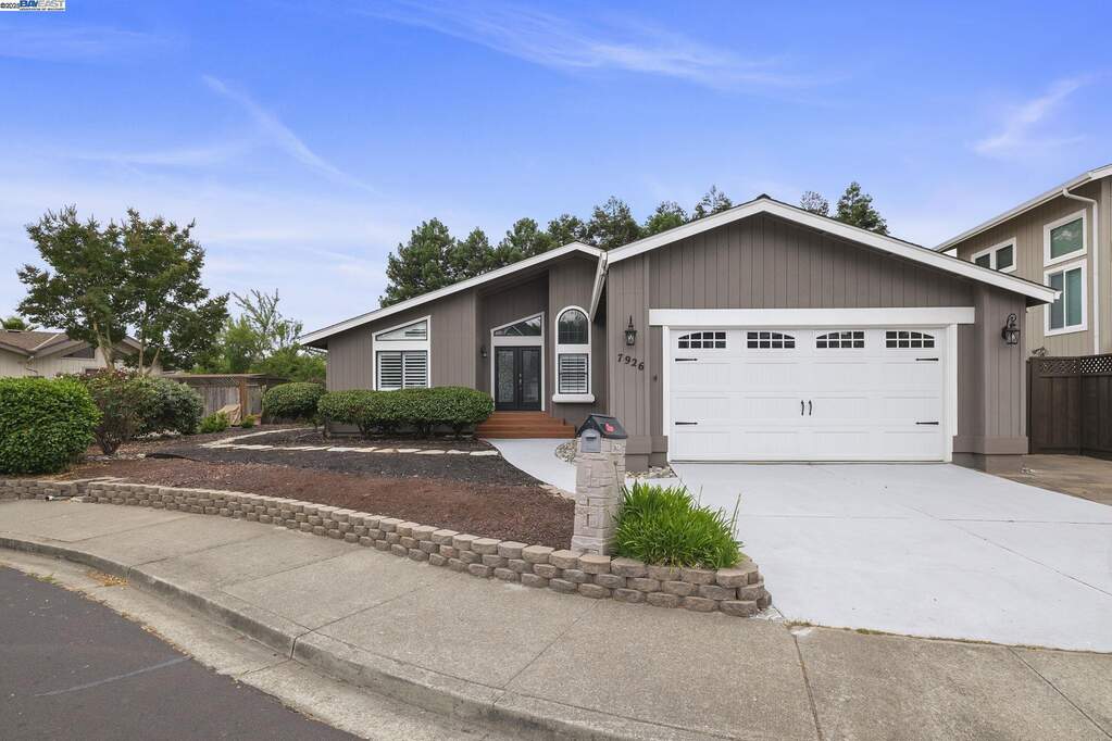 7926 Shannon Ct photo