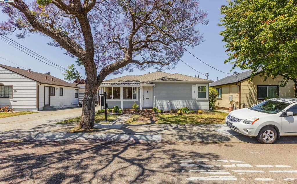 1343 Wayne Ave photo