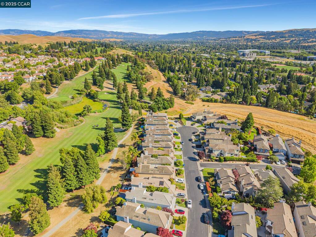 2475 Canyon Lakes Dr, San Ramon, CA 94582