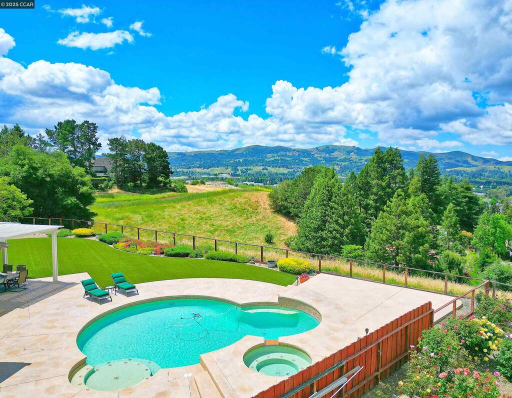 130 Samoa Ct, San Ramon, CA 94582