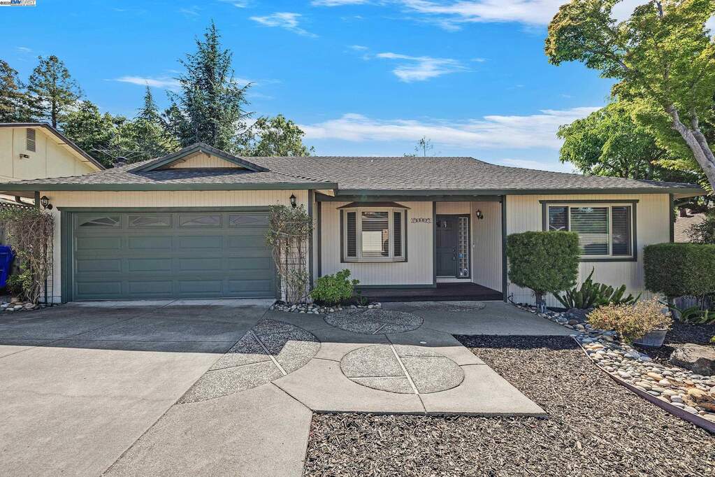2207 Dexter Ct. photo
