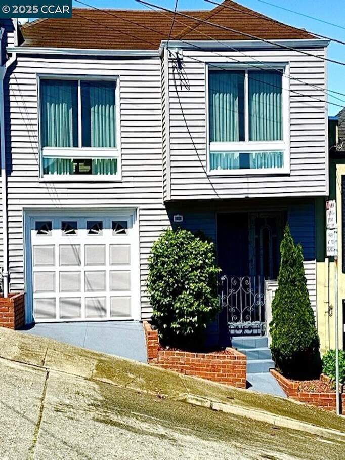 786 Colby St photo