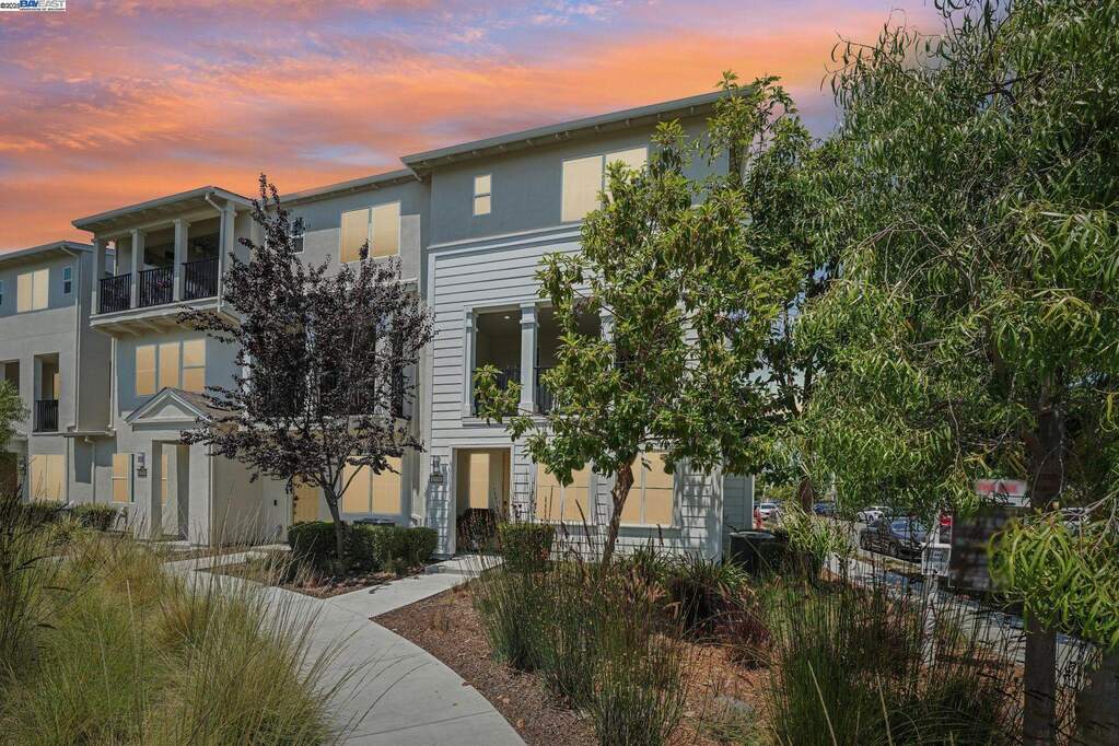 8550 Boardwalk Way photo