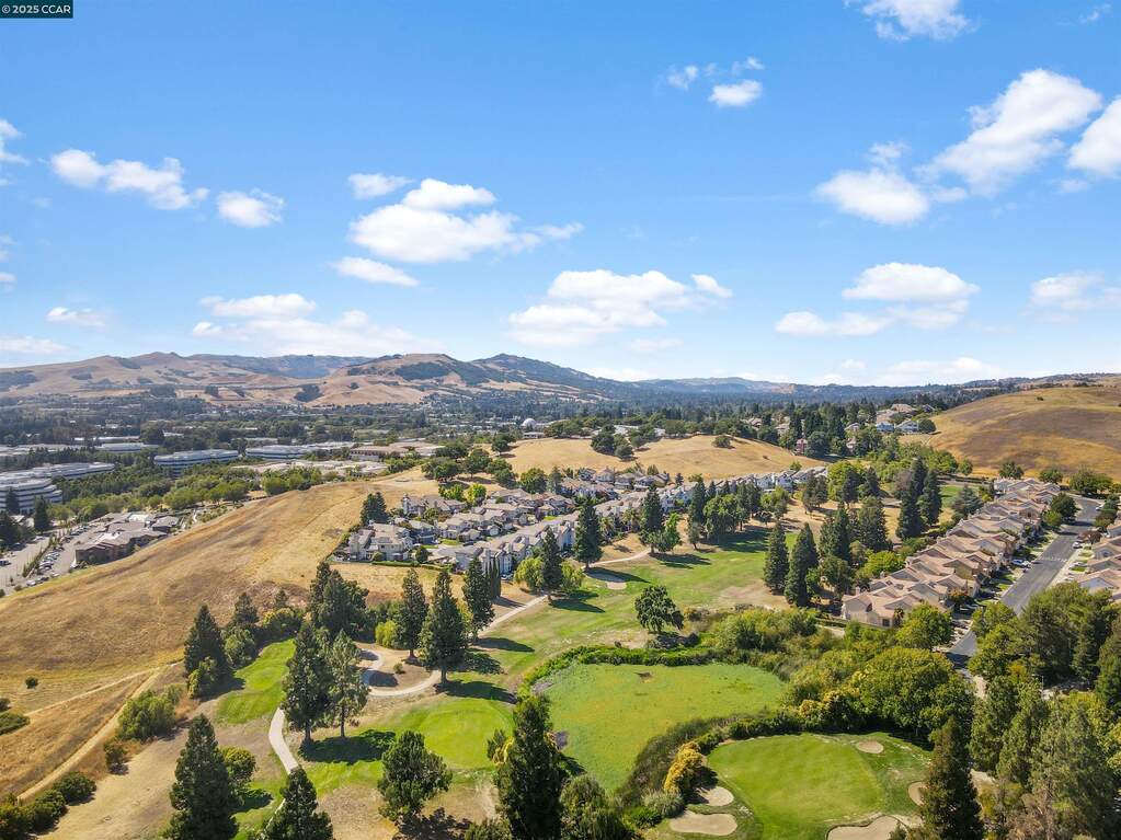 1054 Vista Pointe Cir, San Ramon, CA 94582