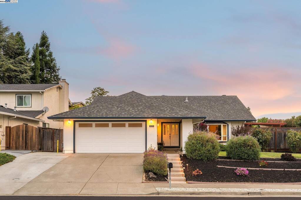 8698 Fenwick Way photo