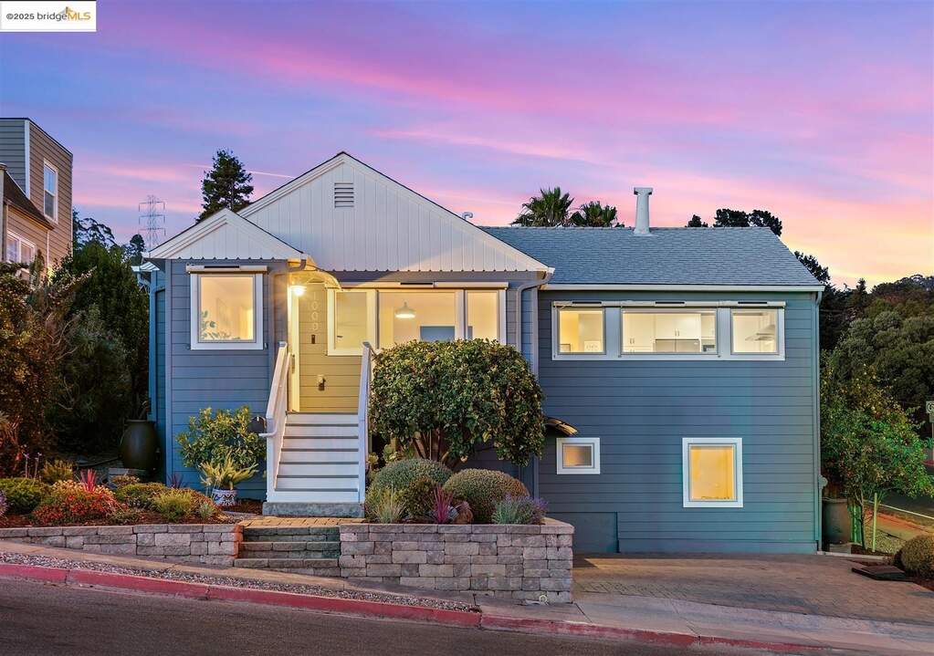 1000 Navellier St photo