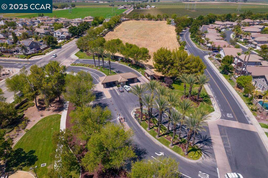 2078 Bridgeport Loop, Discovery Bay, CA 94505