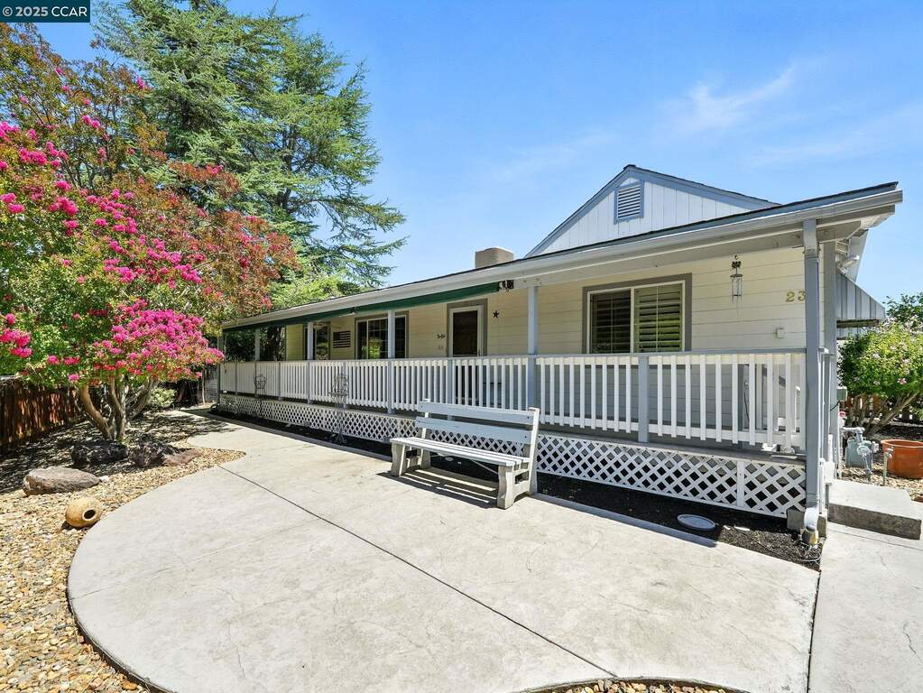 234 Acacia Ln photo