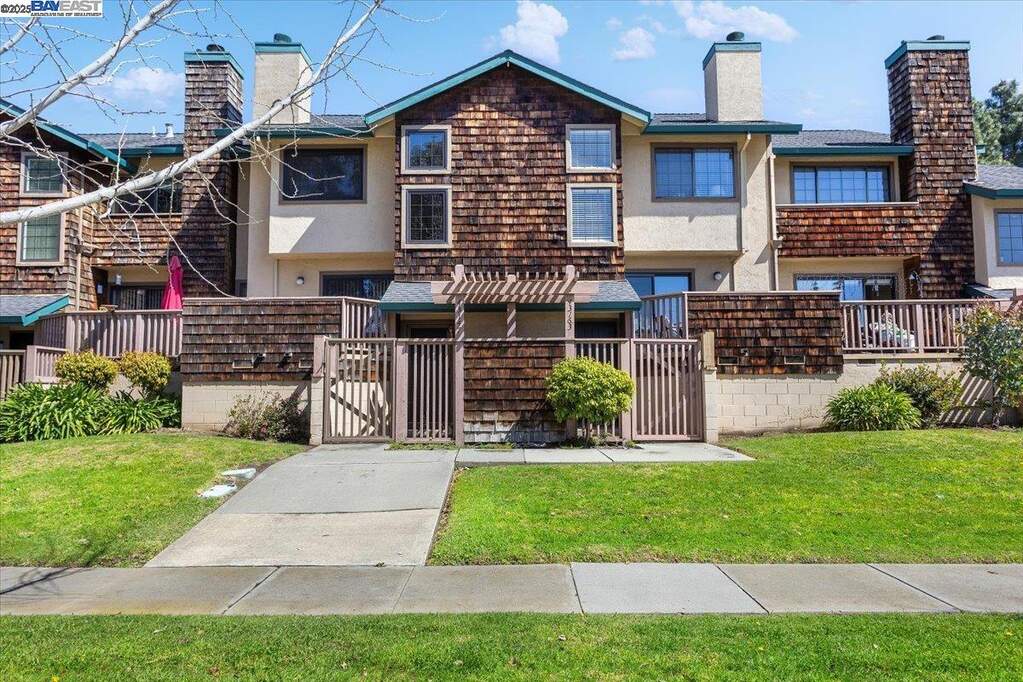 43163 Grimmer Ter photo