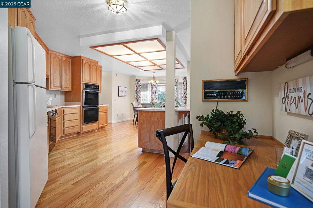 1075 Irwin Court, Concord, CA 94518