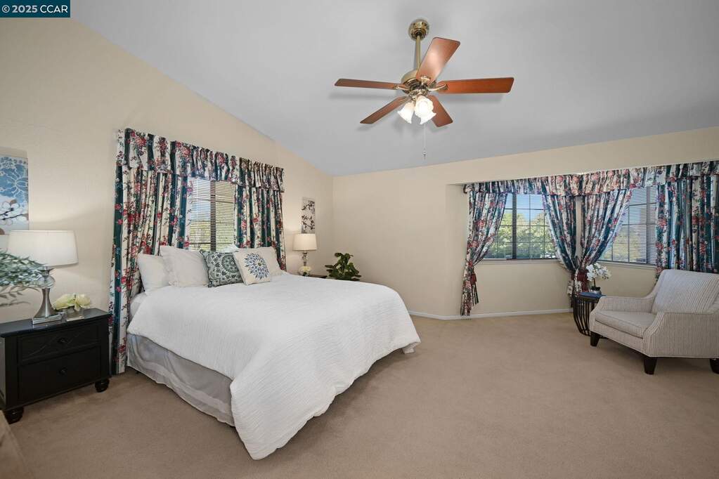 1075 Irwin Court, Concord, CA 94518