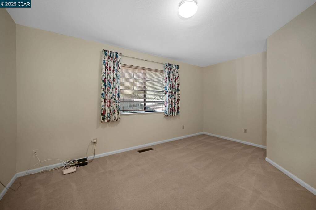 1075 Irwin Court, Concord, CA 94518