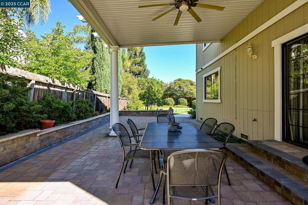 1075 Irwin Court, Concord, CA 94518