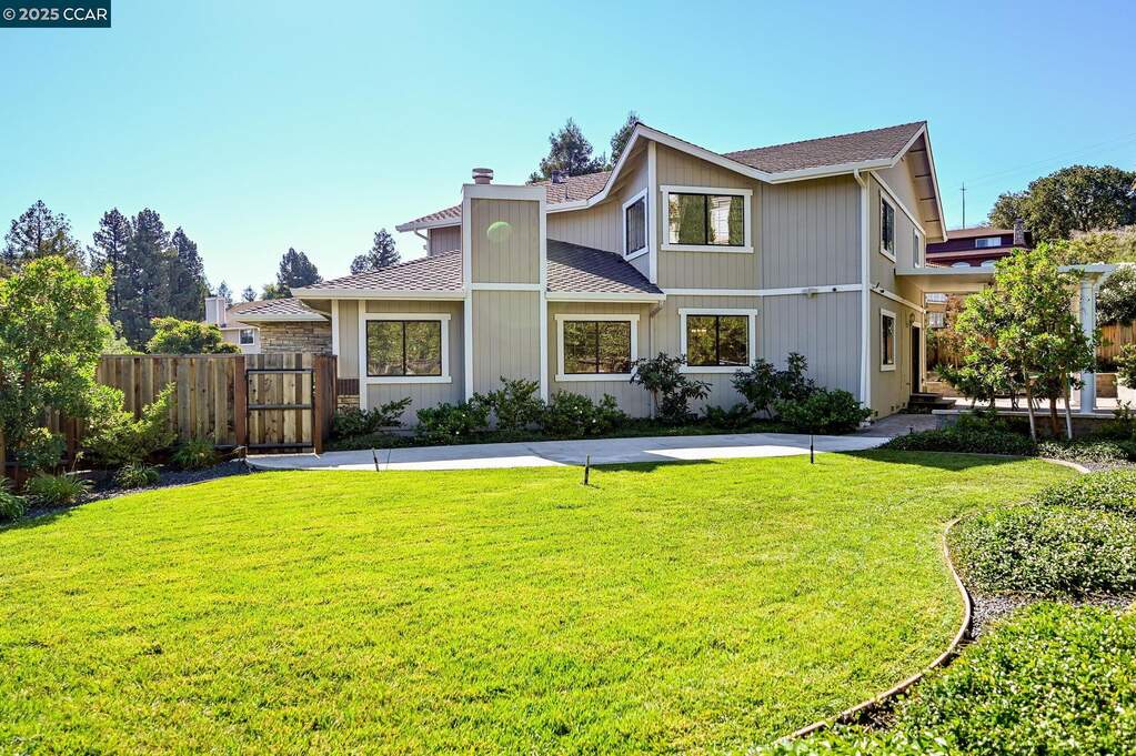 1075 Irwin Court, Concord, CA 94518