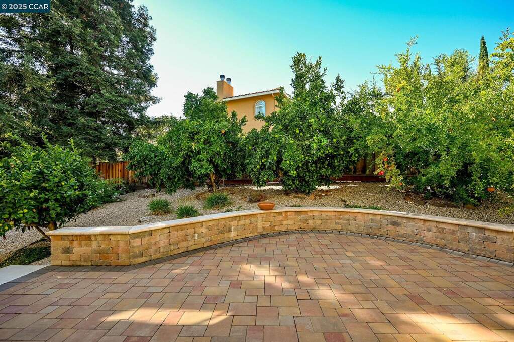 1075 Irwin Court, Concord, CA 94518