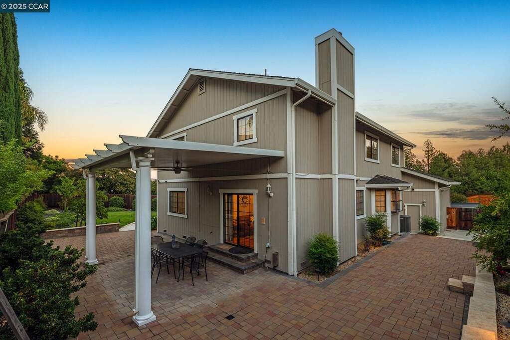 1075 Irwin Court, Concord, CA 94518