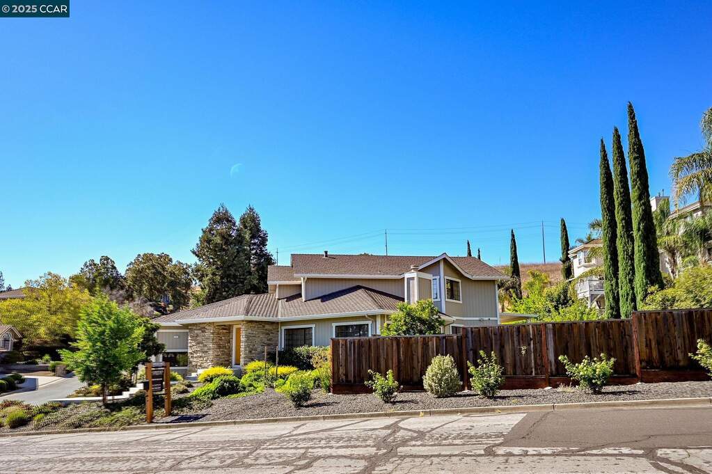 1075 Irwin Court, Concord, CA 94518
