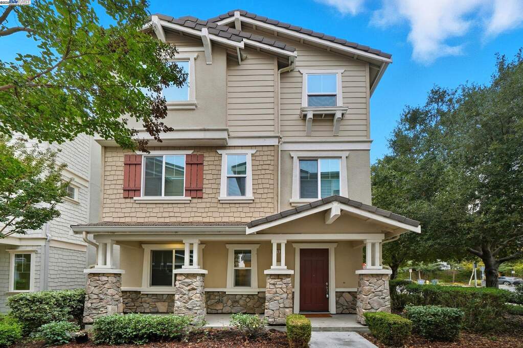 7092 N Mariposa Ct photo