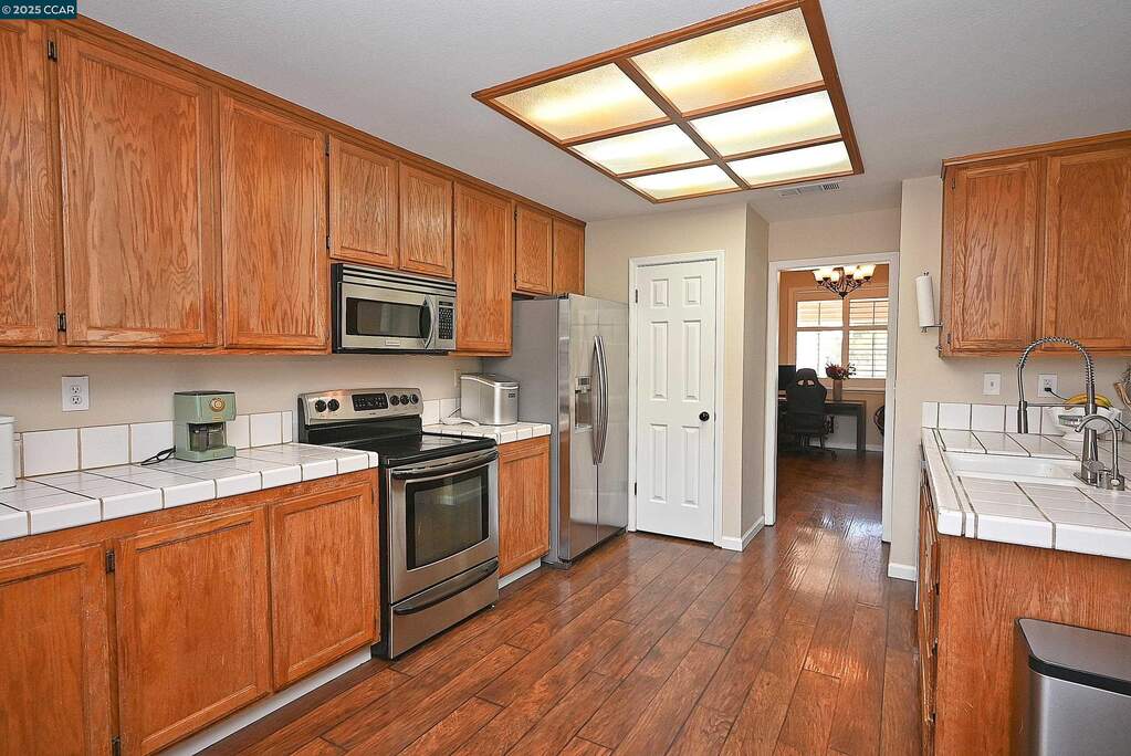 1120 Fox Hound Rd, Vacaville, CA 95687