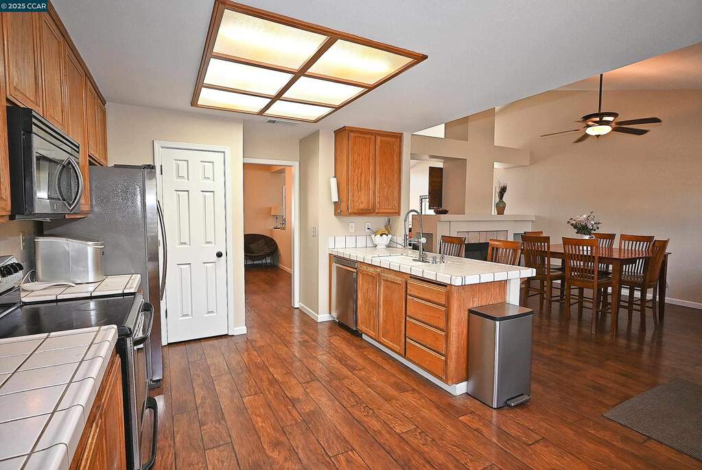 1120 Fox Hound Rd, Vacaville, CA 95687