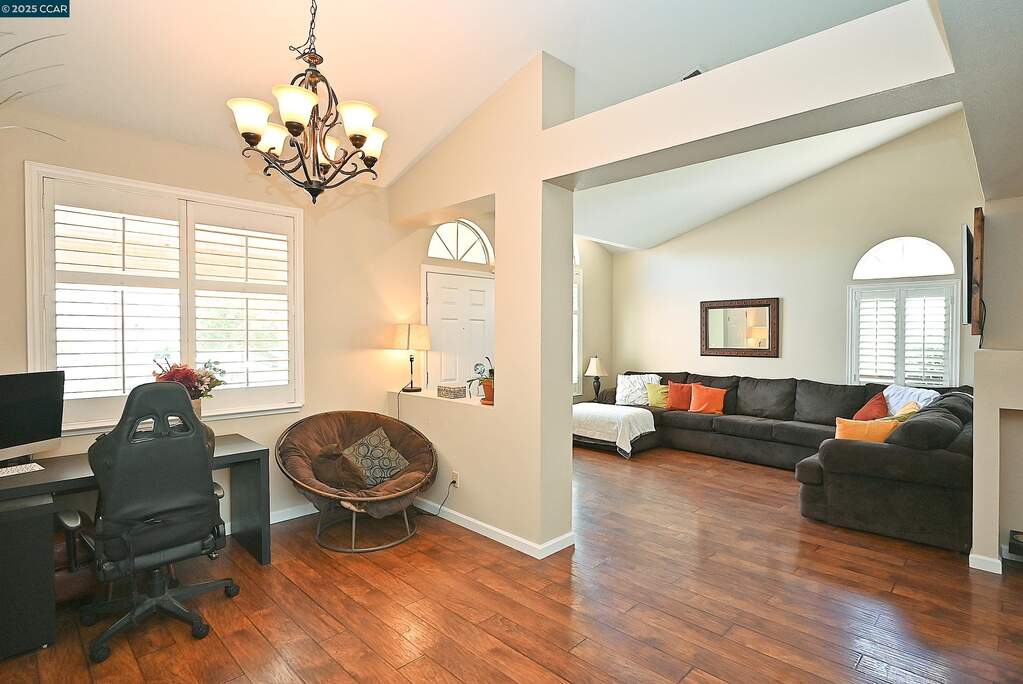 1120 Fox Hound Rd, Vacaville, CA 95687